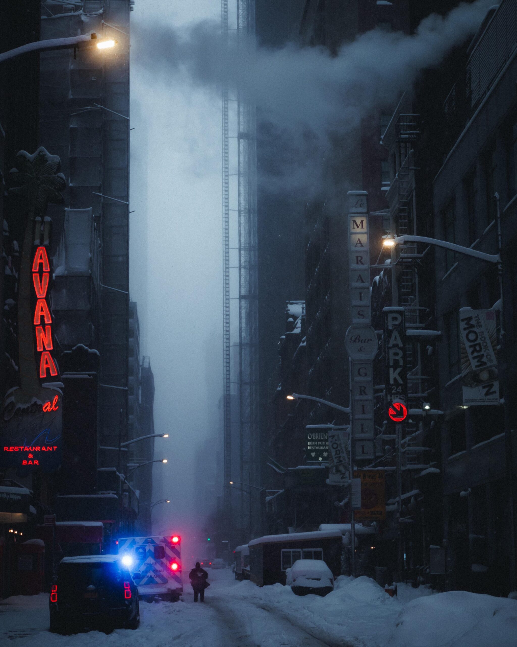 Dark Winter: The Snowstorm photo from NYC that you won’t forget