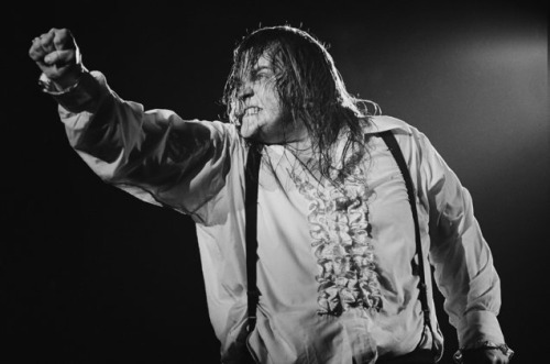 MEATLOAF DEAD AT 74