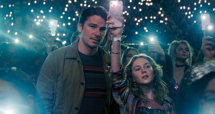 Box office TRAPPED with DEADPOOL and WOVLERINE..  M Night hopes for $15 mil